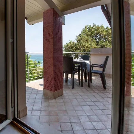 Colle Del Mare Apartman *
